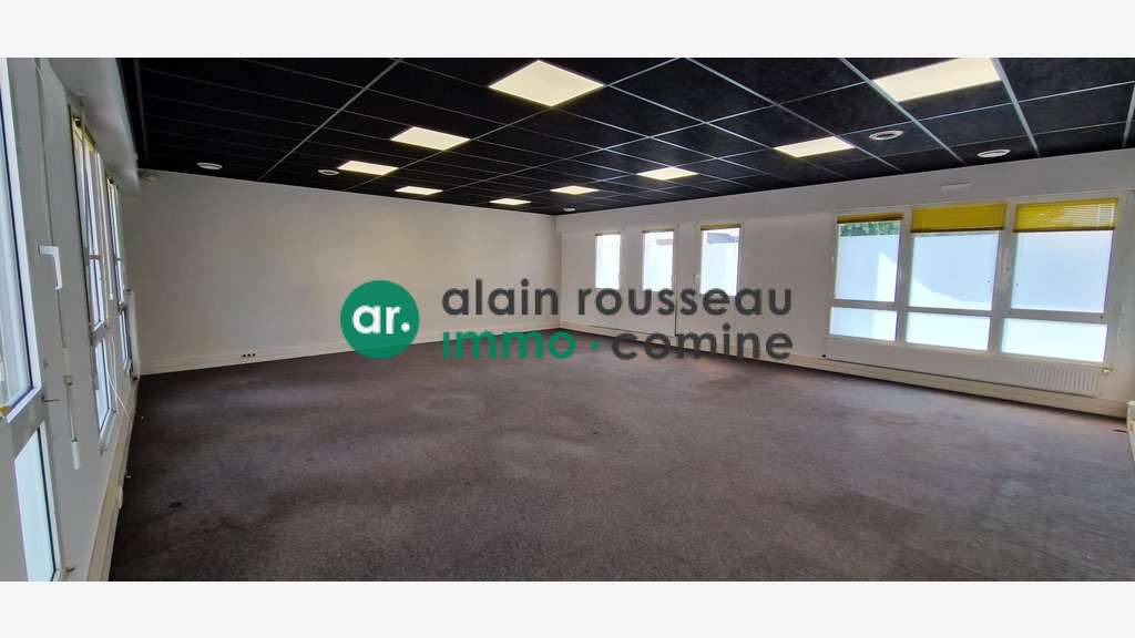 A louer bureaux 110m² Cholet bon emplacement