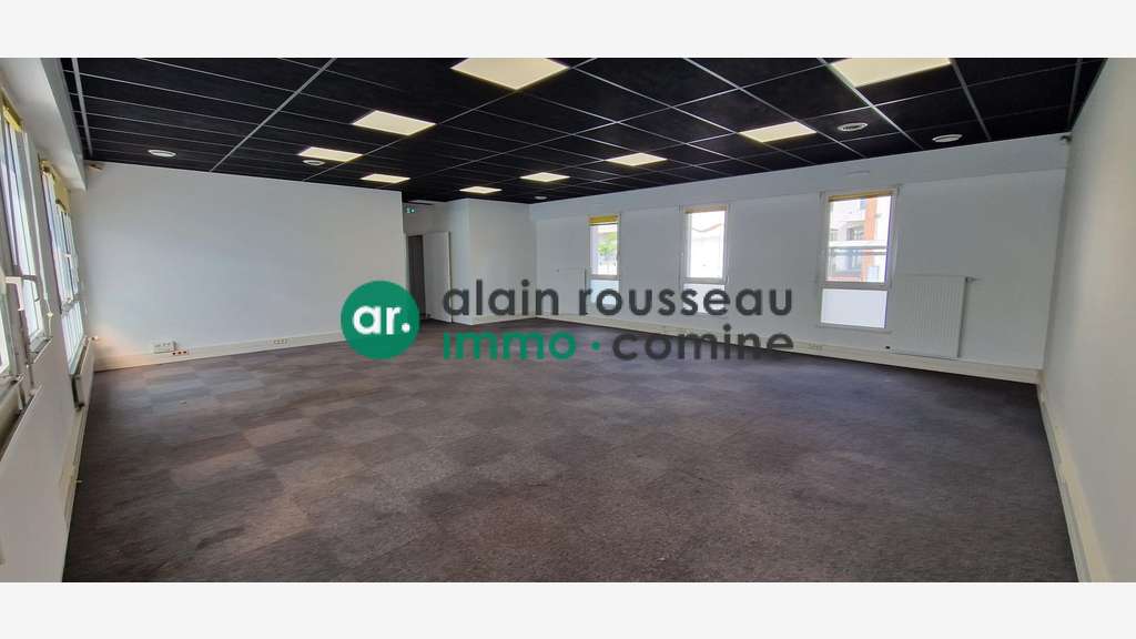 A louer bureaux 110m² Cholet bon emplacement