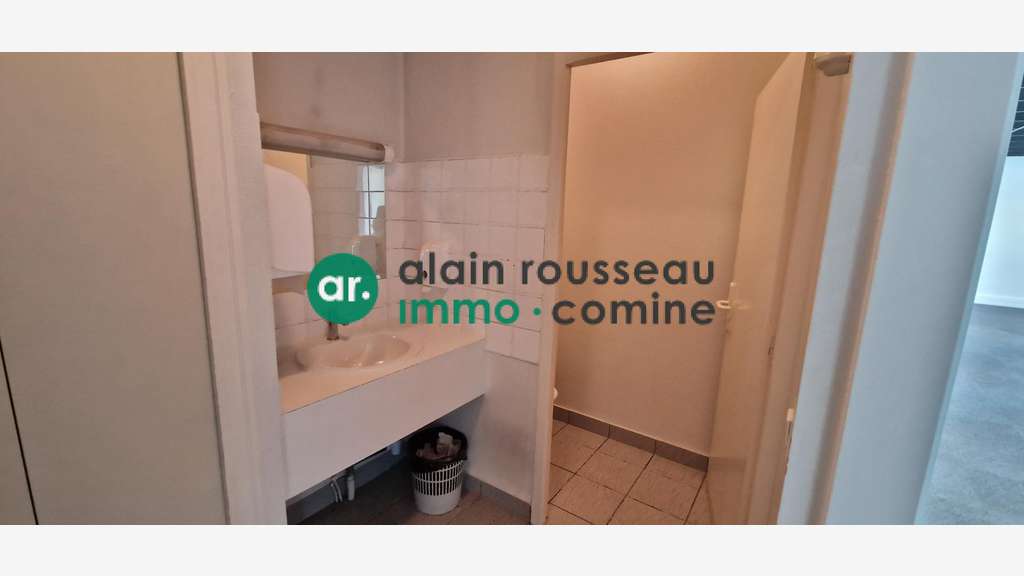 A louer bureaux 110m² Cholet bon emplacement