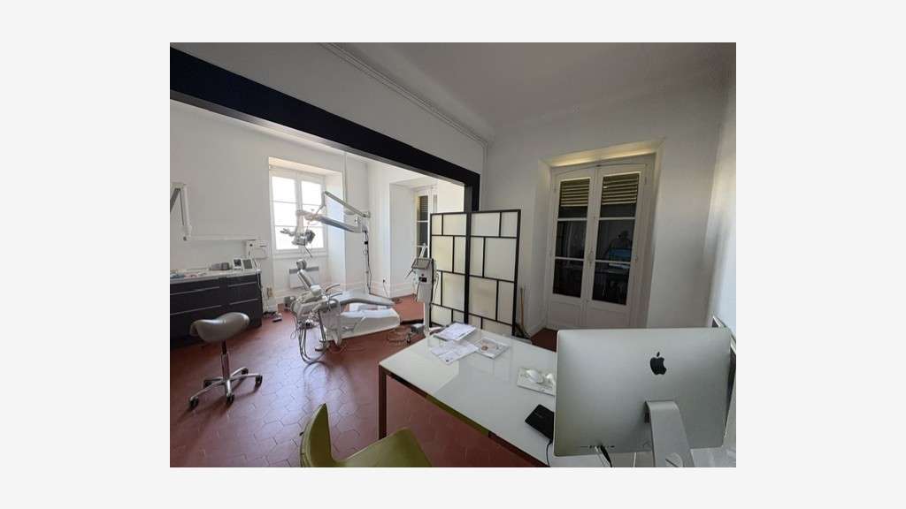 À louer bureaux de charme 64m² RDC à Ciboure