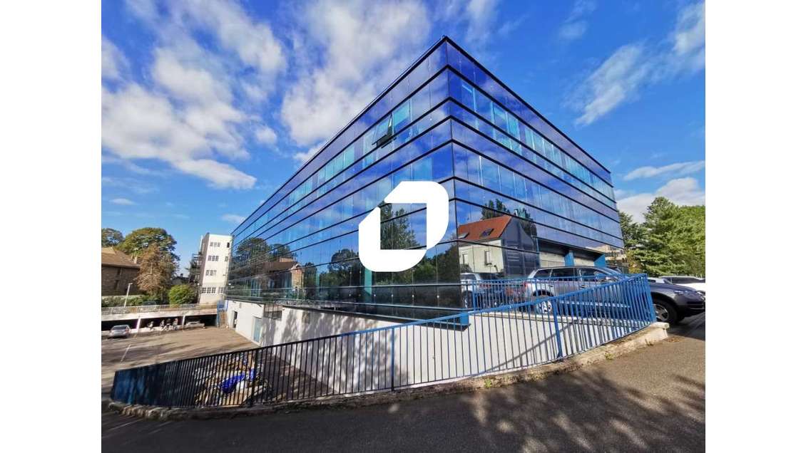 A louer Bureaux 1286m² Clamart