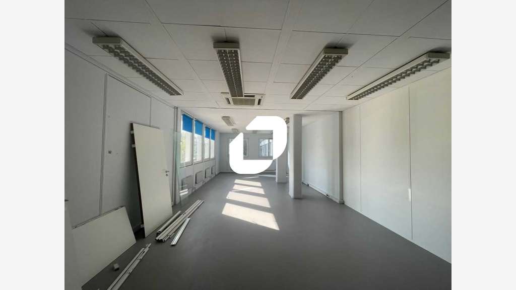 A louer Bureaux 495m² Clamart