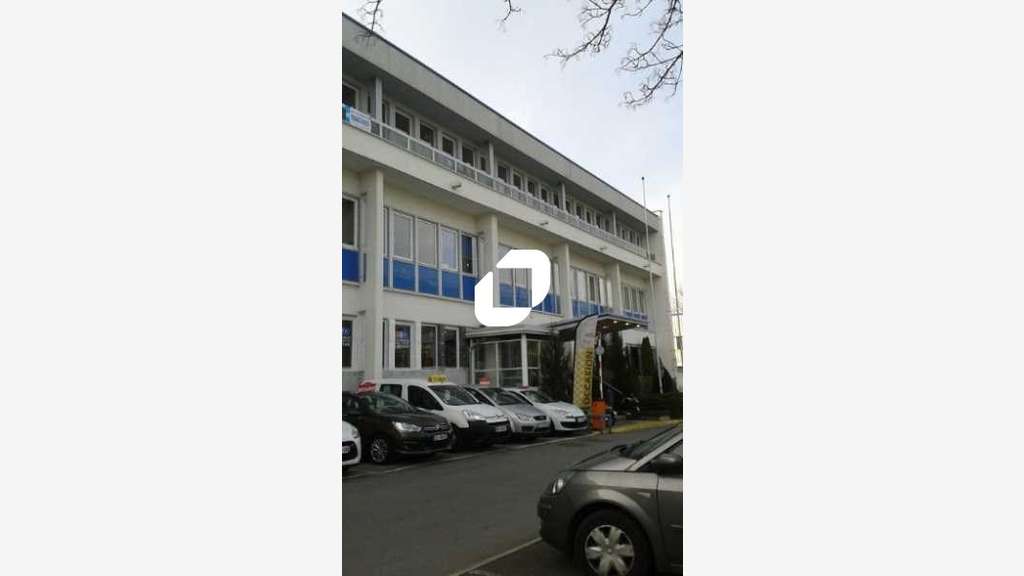 A louer Bureaux 495m² Clamart