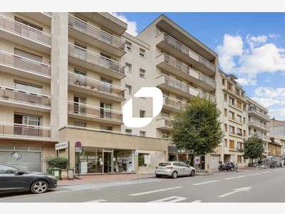 A louer Bureaux 71m² Clamart