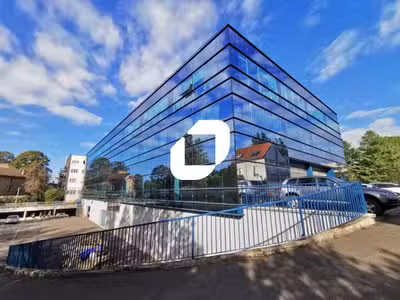 A louer Bureaux 1286m² Clamart