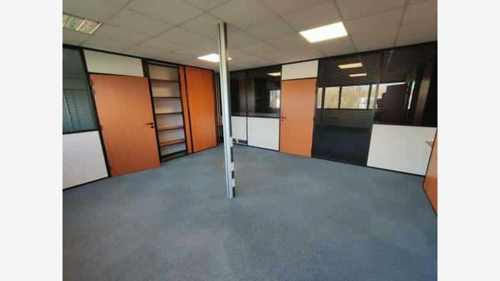 Bureaux et coworking 15m² à louer à Cleon (76)