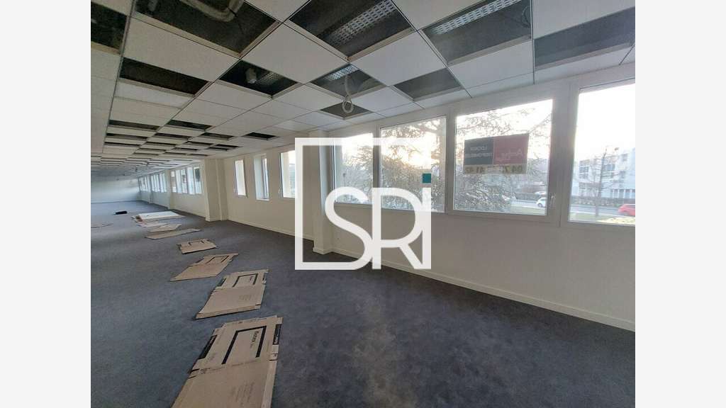 Bureaux 419m² à louer Clermont Ferrand La Pardieu