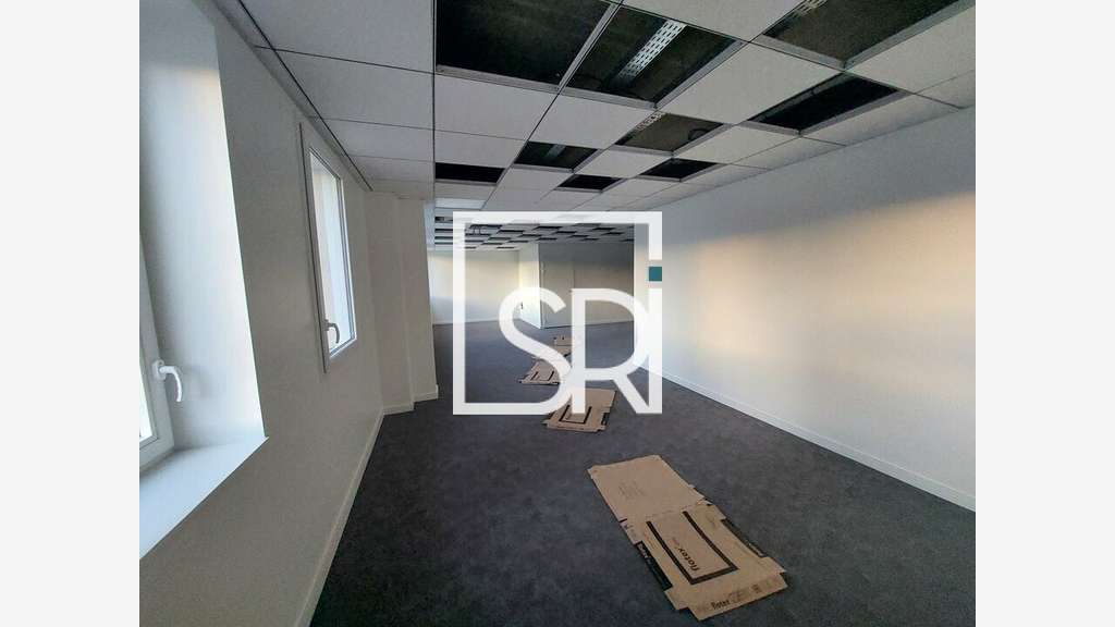 Bureaux 419m² à louer Clermont Ferrand La Pardieu
