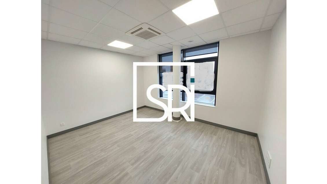 Bureaux 250m² à louer Clermont Ferrand Le Brézet