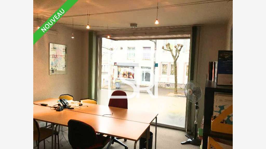 Bureaux 115m² à louer à Clermont Ferrand Salins