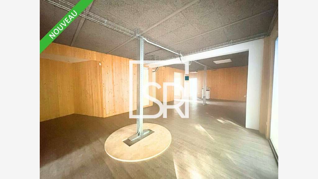 Bureaux 115m² à louer à Clermont Ferrand Salins