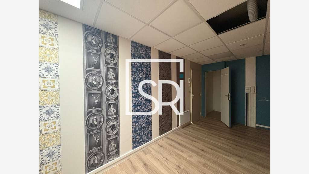 Bureau 32m² R+1 à louer à Clermont Ferrand