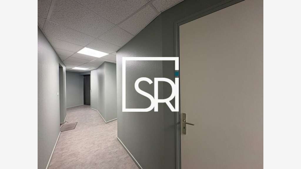 Bureau 32m² R+1 à louer à Clermont Ferrand