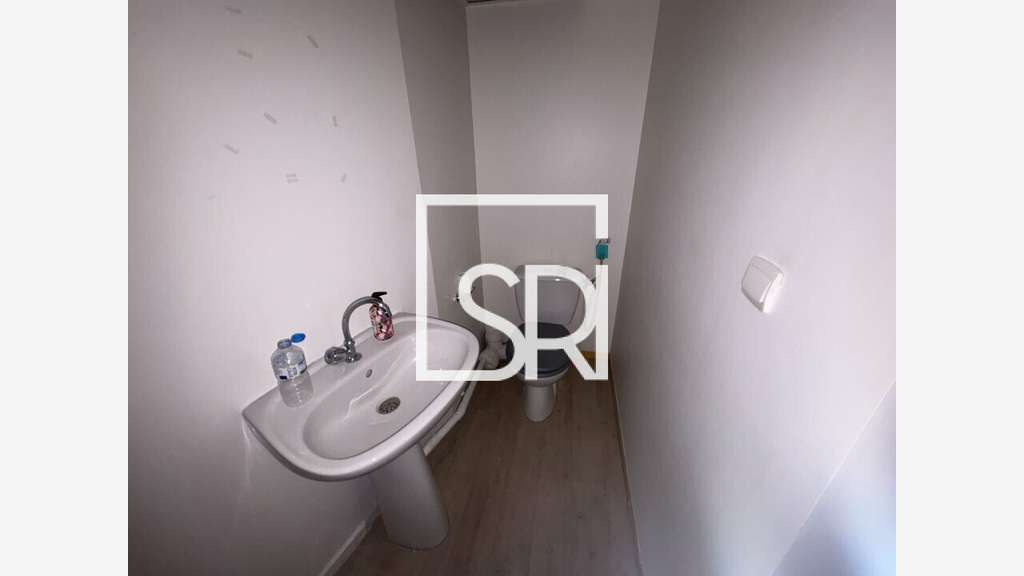 Bureau 32m² R+1 à louer à Clermont Ferrand