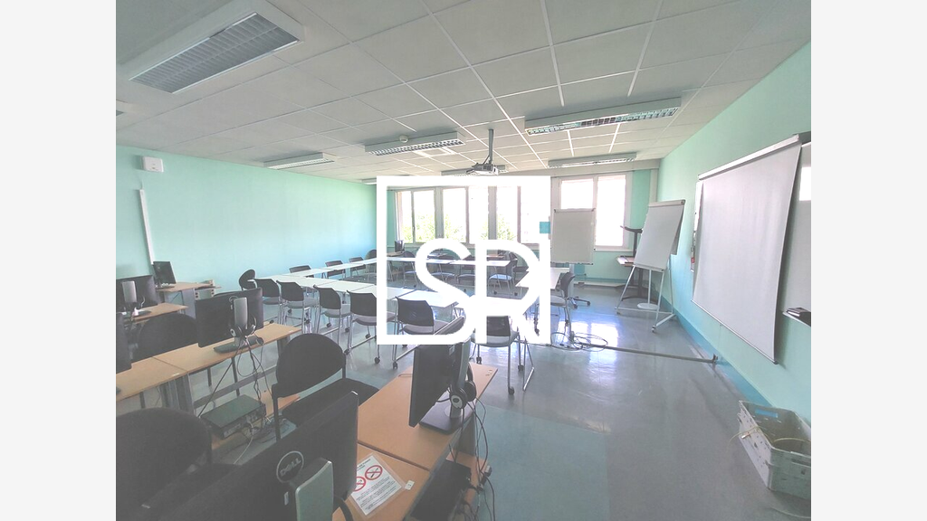 Location bureaux 194m² ERP à Clermont-Ferrand