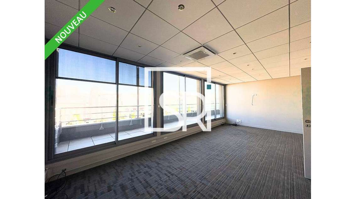 Bureaux 268m² R+4 à louer à Clermont Ferrand