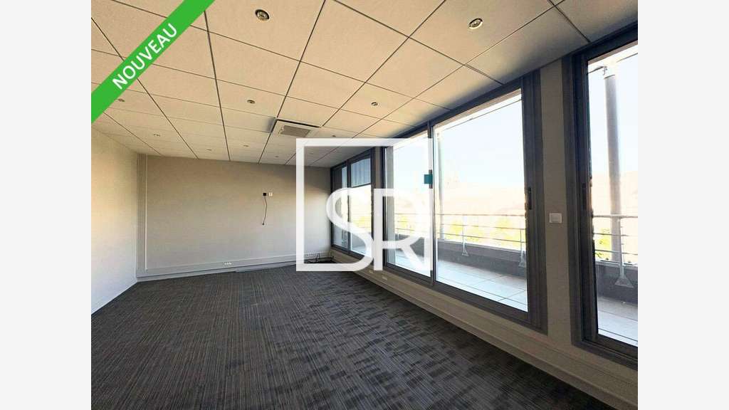 Bureaux 268m² R+4 à louer à Clermont Ferrand