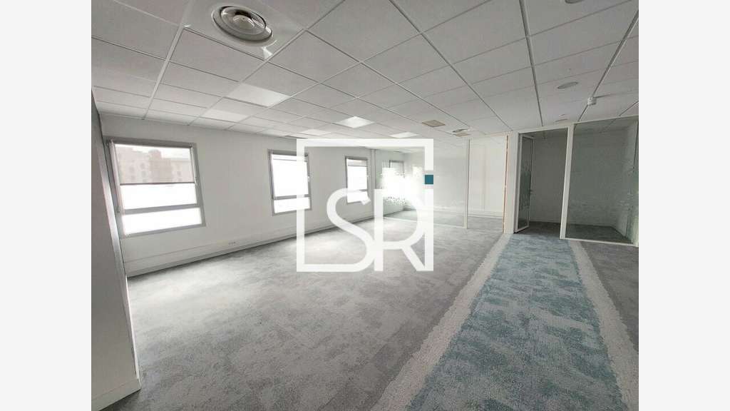 Bureaux récents 122m² à louer à Clermont-Ferrand