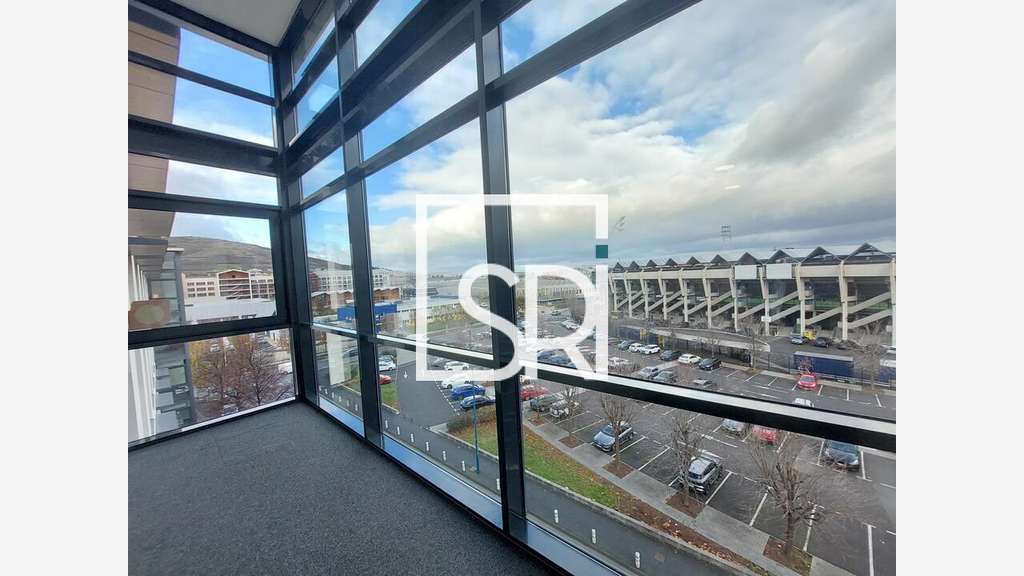 Bureaux récents 122m² à louer à Clermont-Ferrand