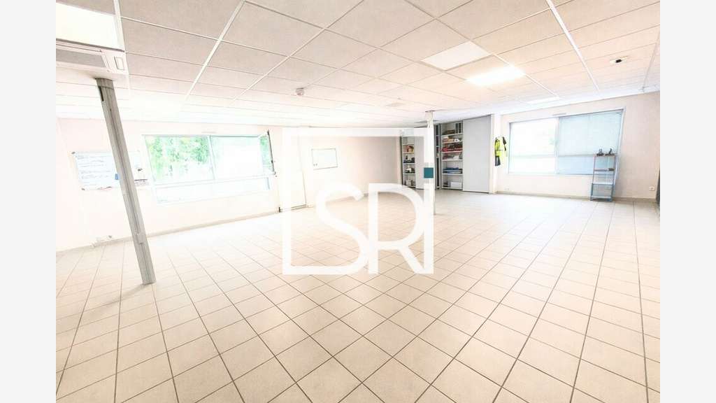 Bureaux 484m² à louer Clermont Ferrand La Pardieu