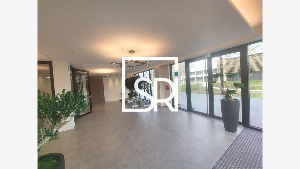 Bureaux neufs 110m² à louer à Clermont La Pardieu