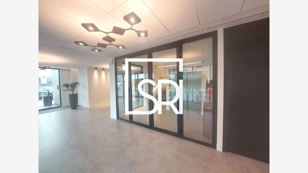 Bureaux neufs 110m² à louer à Clermont La Pardieu