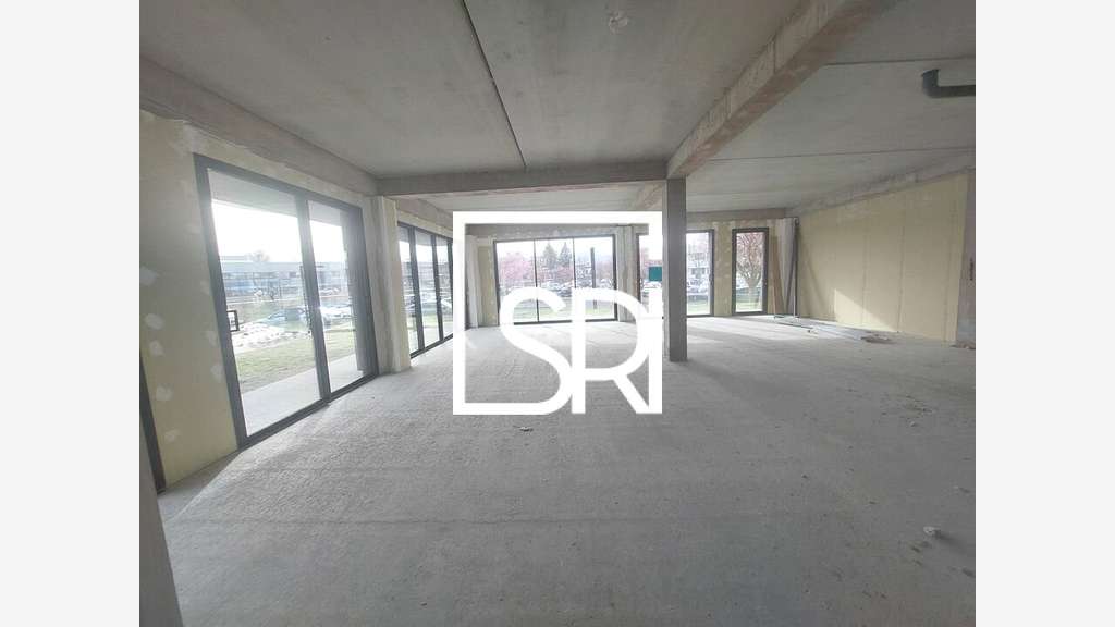 Bureaux neufs 110m² à louer à Clermont La Pardieu