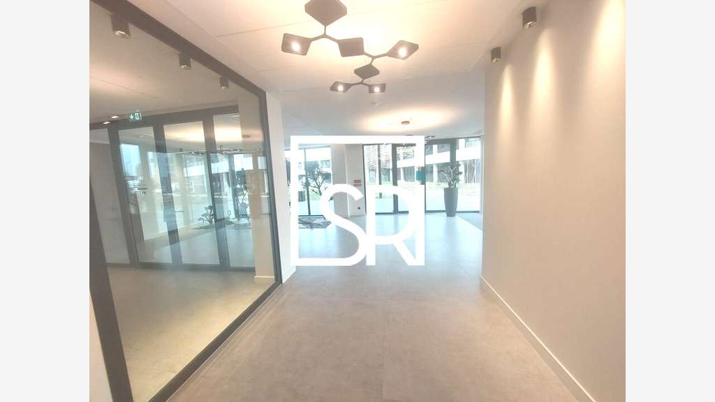 Bureaux neufs 110m² à louer à Clermont La Pardieu