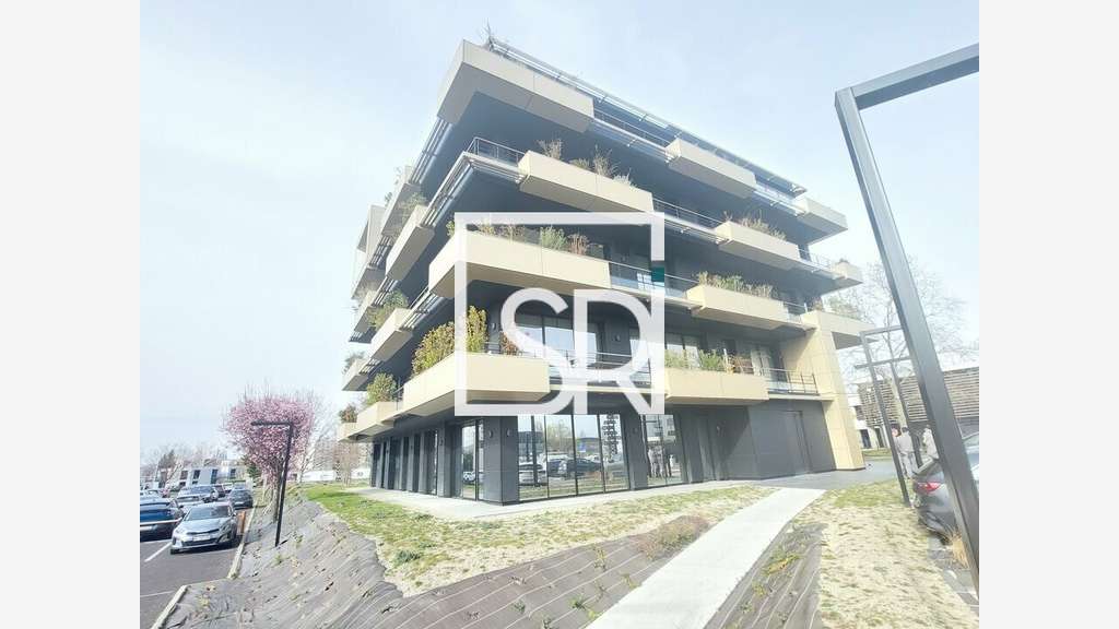 Bureaux neufs 110m² à louer à Clermont La Pardieu