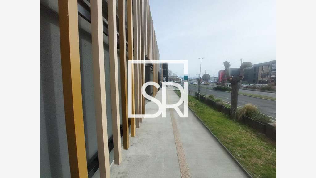 Bureaux de 380m² à louer en RDJ Clermont-Ferrand
