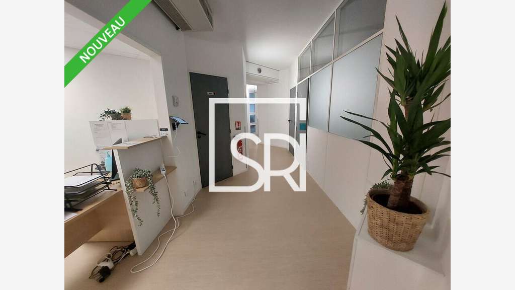 Bureaux 86m² à louer à Clermont-Ferrand République