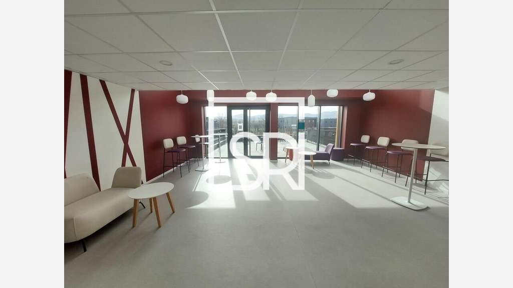 Bureaux 468m² à louer à Clermont-Ferrand