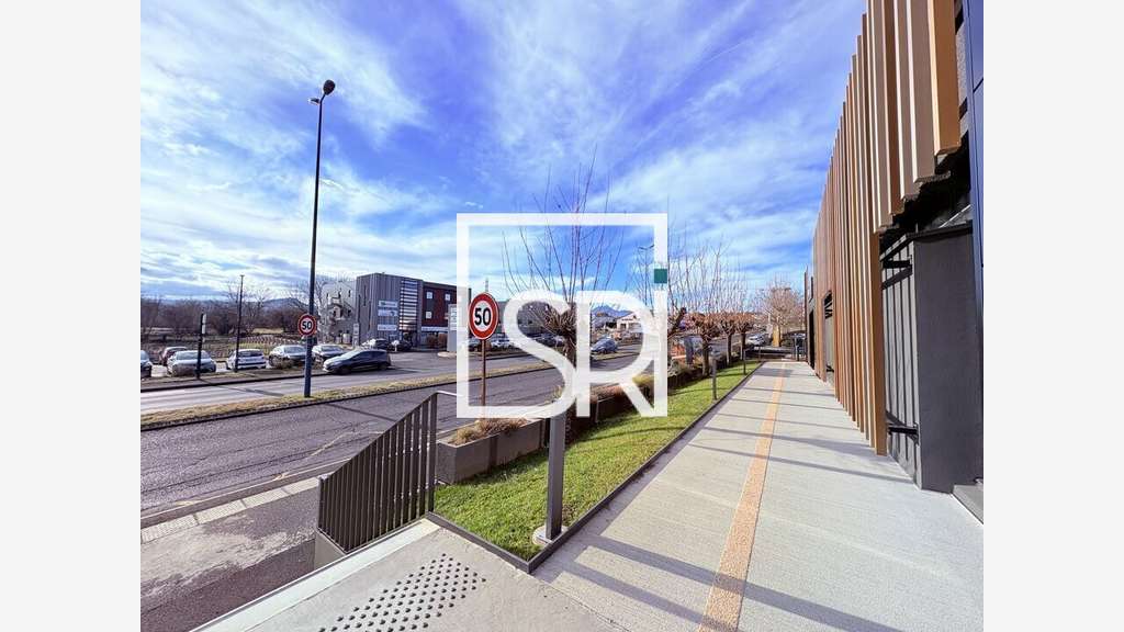 Bureaux 468m² à louer à Clermont-Ferrand