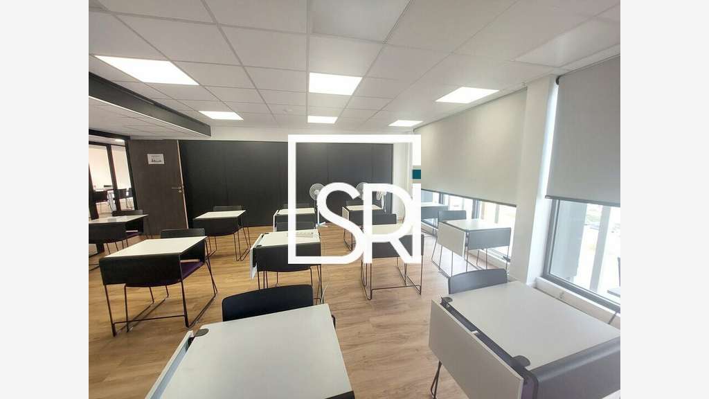 Bureaux 242m² R+2 à louer à Clermont-Ferrand