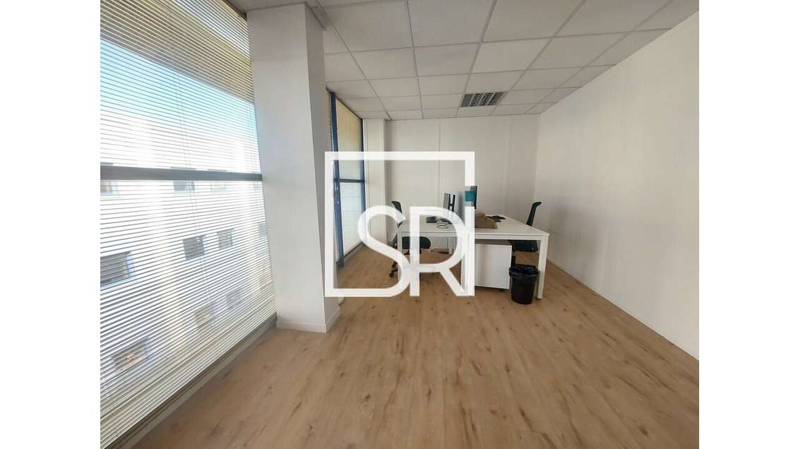 Bureaux R+4 à louer Clermont Ferrand Le Brezet 