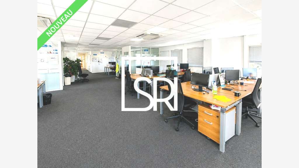 Bureaux 1200m² à louer à Clermont-Ferrand