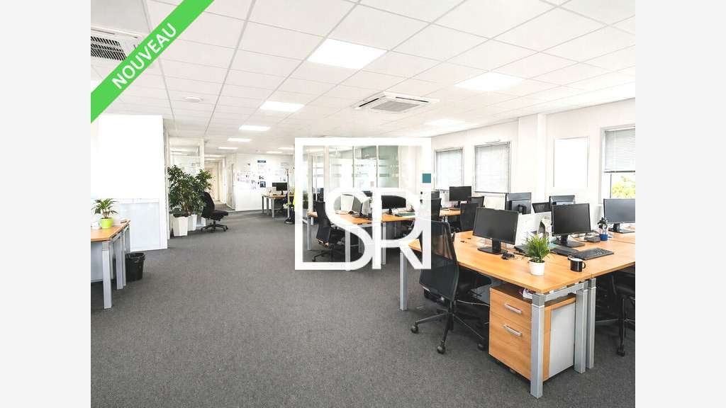 Bureaux 1200m² à louer à Clermont-Ferrand