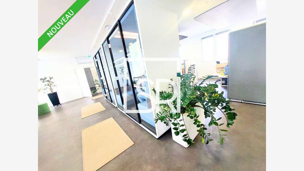 Bureaux + dépôt à louer Clermont Ferrand A75 / A89