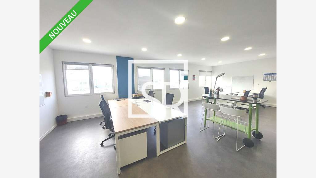 Bureaux + dépôt à louer Clermont Ferrand A75 / A89