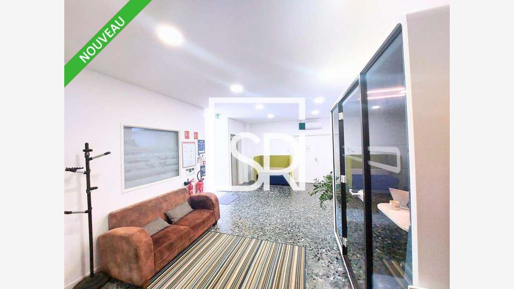 Bureaux + dépôt à louer Clermont Ferrand A75 / A89