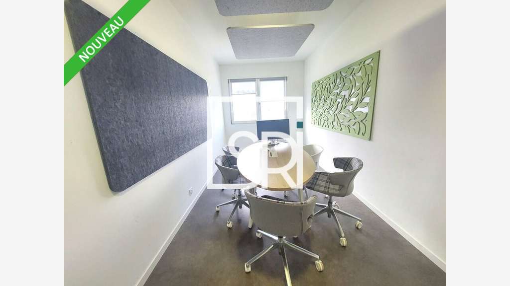 Bureaux de 900m² à louer en ZAC Clermont Ferrand