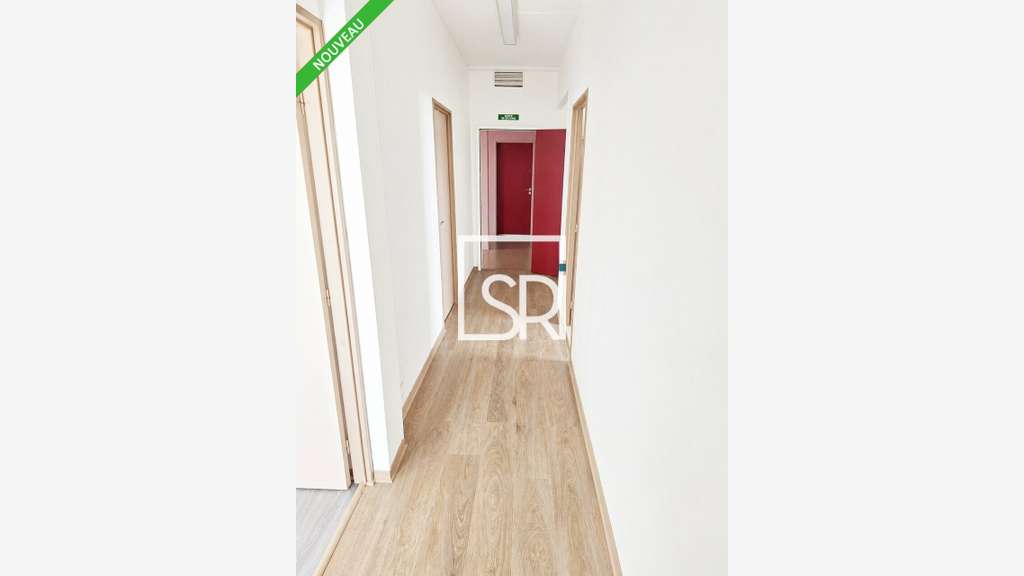 Bureaux de 76m² à louer en zac à Clermont Ferrand