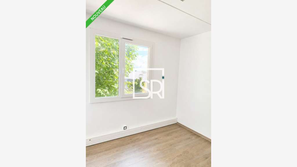 Bureaux de 76m² à louer en zac à Clermont Ferrand