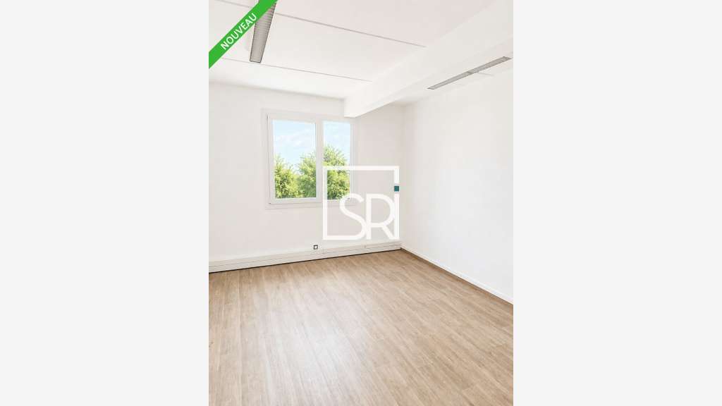 Bureaux de 76m² à louer en zac à Clermont Ferrand