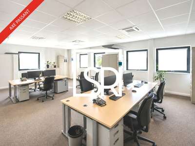 Bureaux de 648m² à louer en za à Clermont Ferrand 