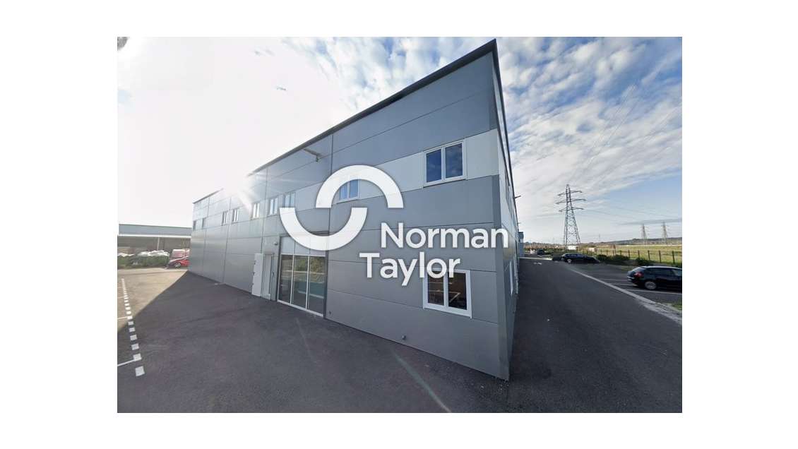 Bureaux 280m² à louer à Clermont-l'Hérault