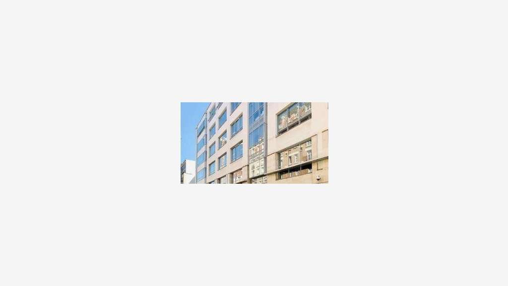 À louer bureaux 700m² R+4 gare de Clichy-Levallois