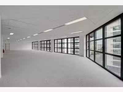 À louer bureaux HQE de 638 à 1 055m² à Clichy