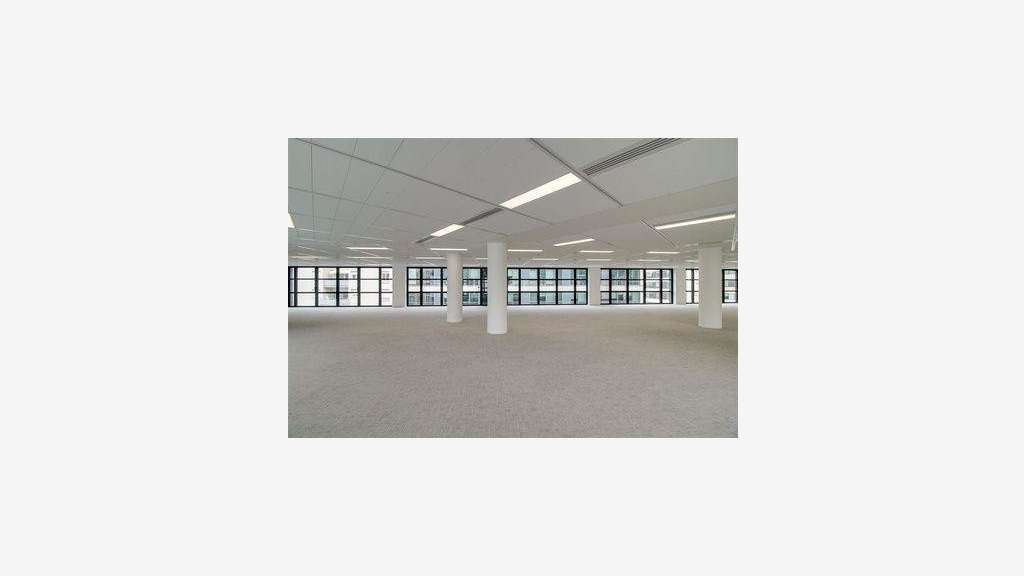 À louer bureaux HQE de 638 à 1 055m² à Clichy