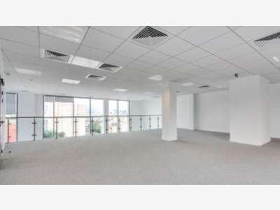 À louer bureaux de 357 à 897m² HQE à Clichy  